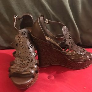 Brown strappy wedges